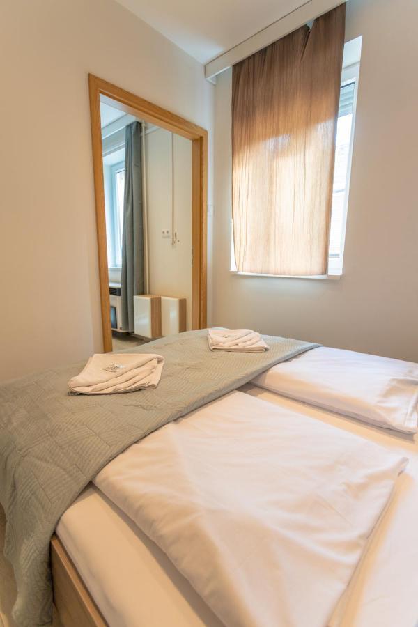 Velvet Vista Apartment Budapest Luaran gambar