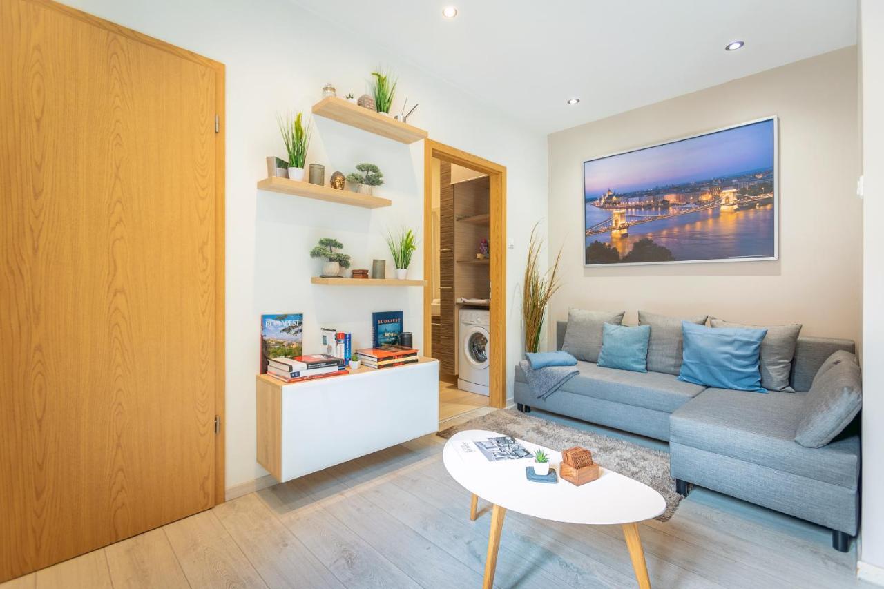 Velvet Vista Apartment Budapest Luaran gambar